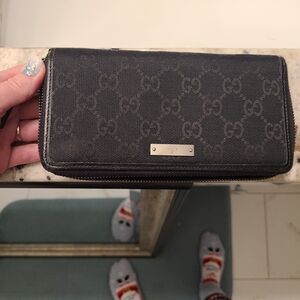 Gucci Black Signature Pattern Canvas Zip Around Continental Wallet